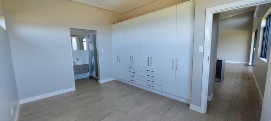 4 Bedroom Property for Sale in Olivewood Private Estate and Golf Club Eastern Cape